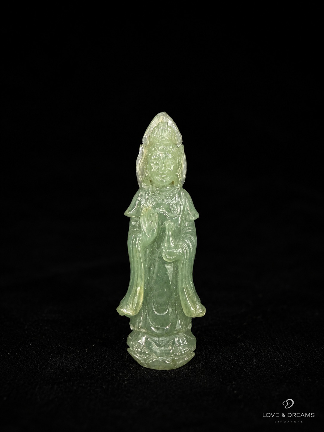 Crowned Guanyin Pendant