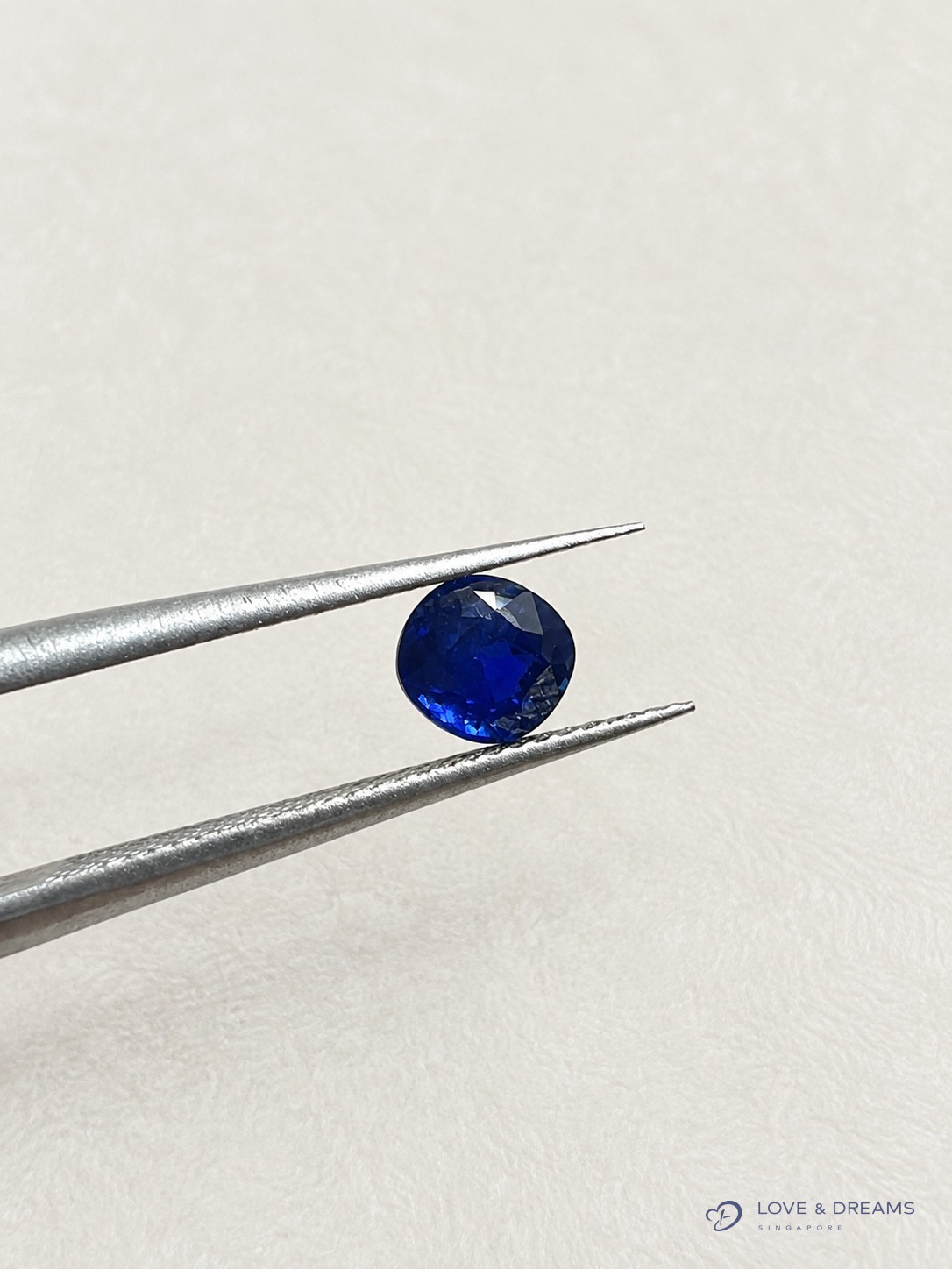 Natural Blue Sapphire 0.86 ct
